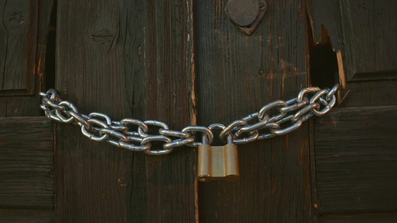 华体会体育深度解析：选平台需避开的运营、资金与概率陷阱